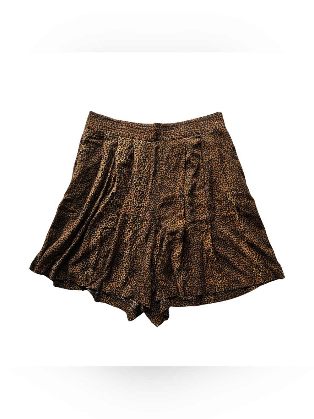Vintage Women’s Large Leopard Print Flowy Shorts